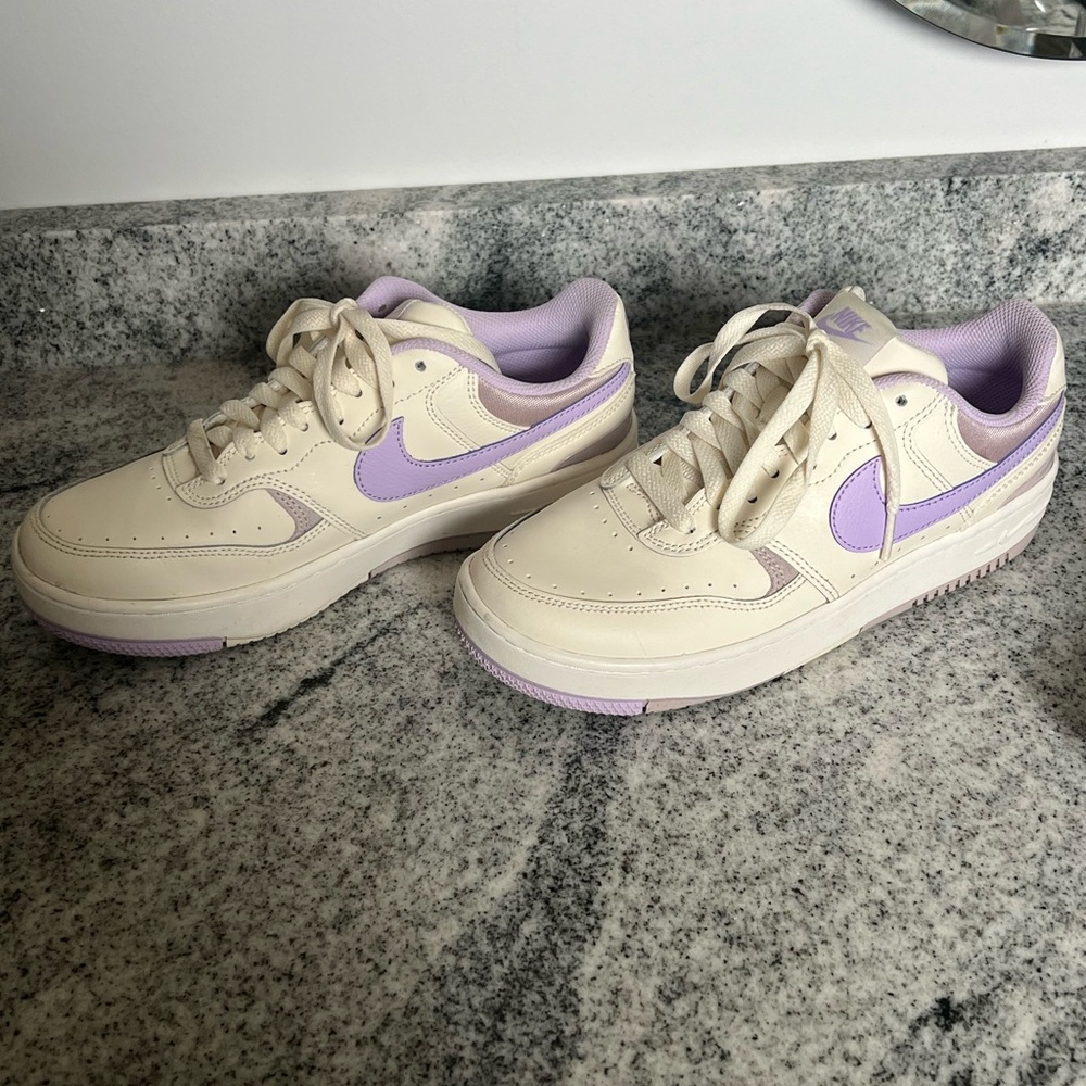 Nike Women's Cream and Purple Sneakers